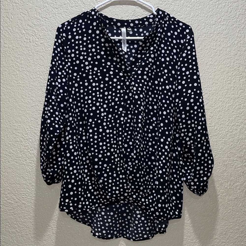 NY Collection Black and White Polka Dot Blouse